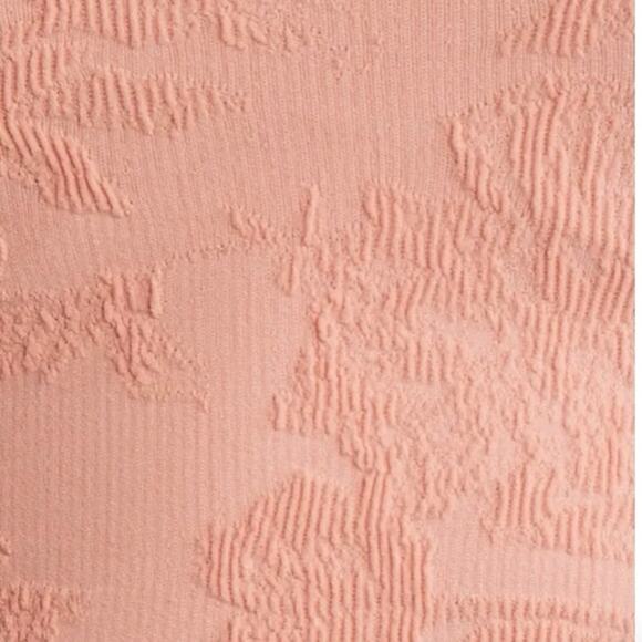 NWT FREE PEOPLE SEND LOVE TOP, TEXTURED FLORAL DESIGN CORAL TONE WO'S SIZE M/L - Picture 6 of 6